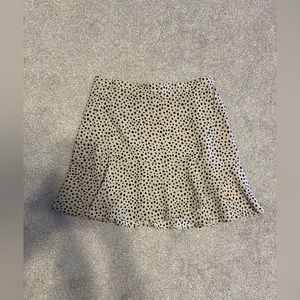 Francesca’s Mi Amor cheetah print skirt, size medium